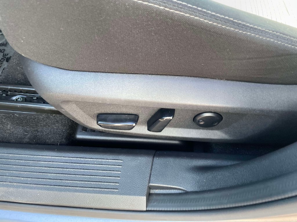 Used 2023 Nissan Rogue SV AWD/4WD image 21