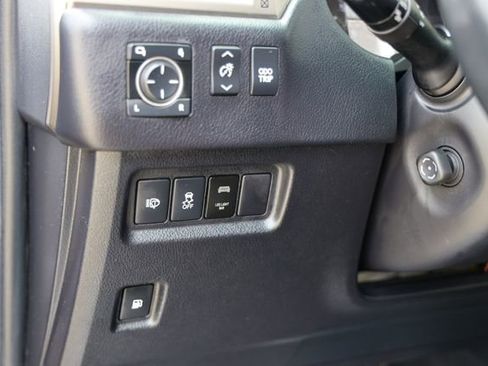 Used 2015 Lexus GX 460 w/ Premium Package image 32