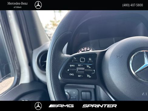 Used 2022 Mercedes-Benz Sprinter 2500 image 26