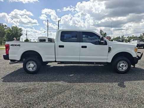 Used 2017 Ford F250 XL w/ Power Equipment Group AWD/4WD image 5