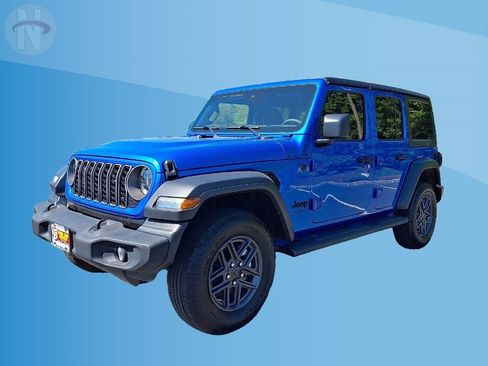 Used 2024 Jeep Wrangler Unlimited Sport AWD/4WD image 10