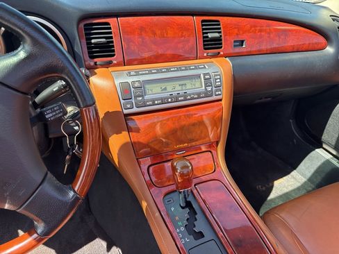 Used 2002 Lexus SC 430 Convertible RWD image 16
