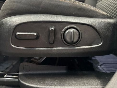 Used 2019 GMC Terrain SLE w/ Driver Convenience Package AWD/4WD image 27