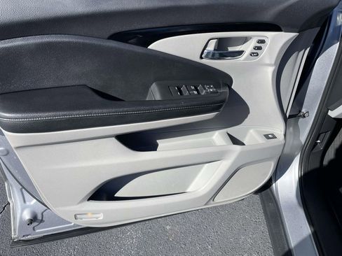 Used 2019 Honda Ridgeline RTL-E image 22