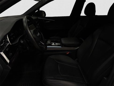 Used 2021 Audi Q7 3.0T Prestige image 9