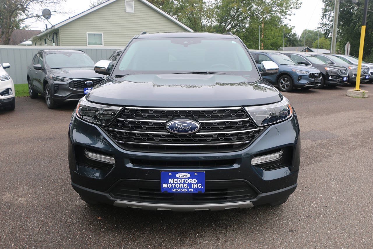 Certified 2023 Ford Explorer XLT w/ Equipment Group 202A AWD/4WD image 9