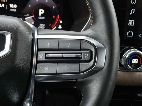 Certified 2025 GMC Canyon Denali image 22