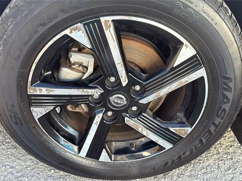 Used 2024 Nissan Sentra SV w/ All-Weather Package image 15