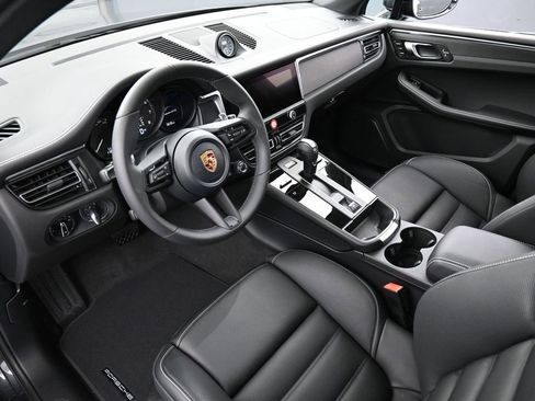 New 2026 Porsche Macan GTS AWD/4WD image 4