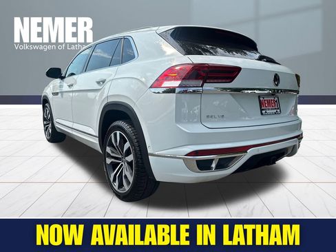 Used 2021 Volkswagen Atlas Cross Sport SEL Premium R-Line AWD/4WD image 2