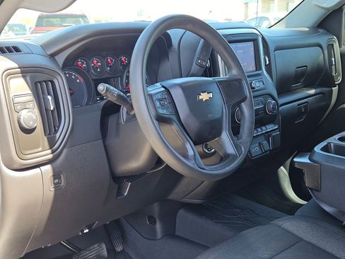 Used 2023 Chevrolet Silverado 1500 Custom image 10