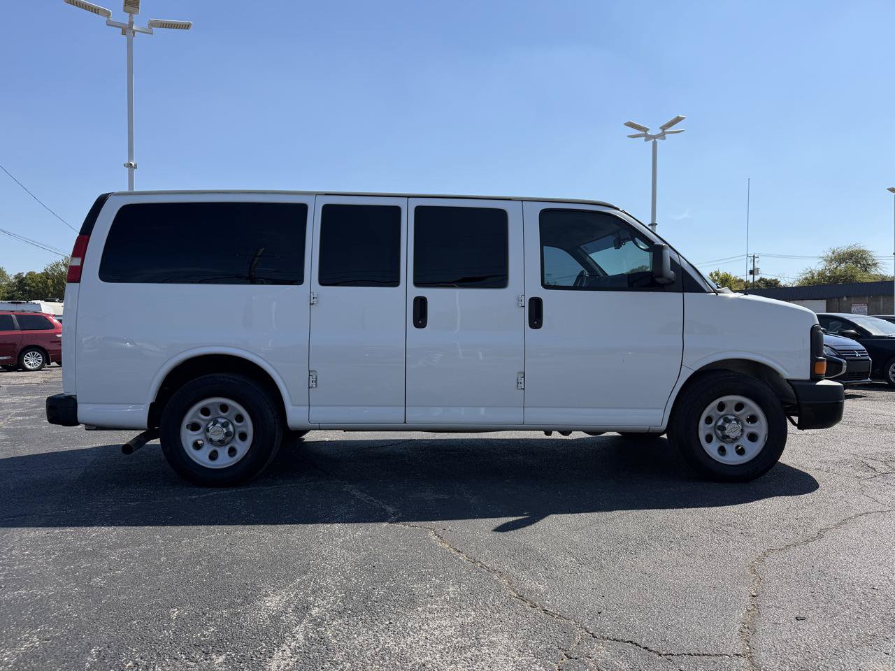 Used 2014 Chevrolet Express 1500 LS RWD image 4