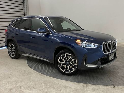 Used 2025 BMW X1 xDrive28i w/ Technology Package image 6
