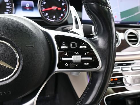 Used 2019 Mercedes-Benz E 300 image 20