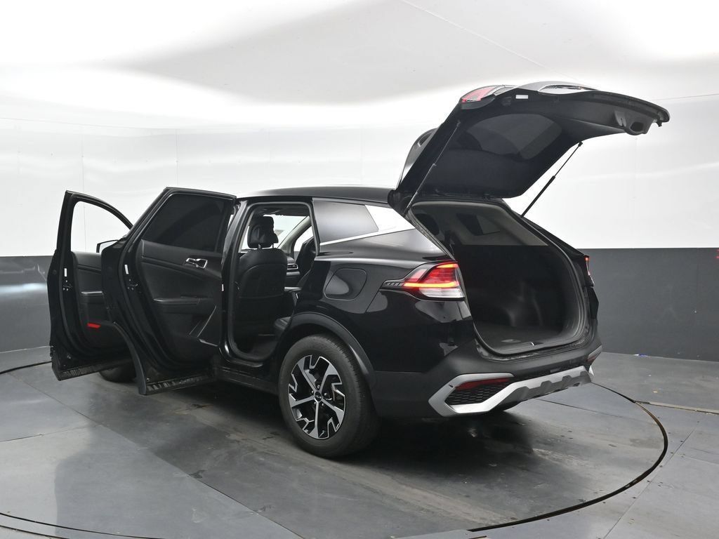 Used 2023 Kia Sportage EX FWD image 48