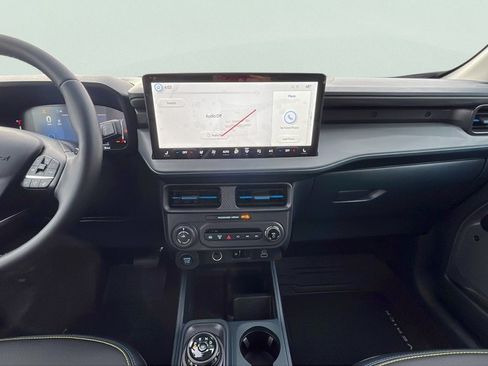 New 2026 Ford Maverick Lobo AWD/4WD image 10