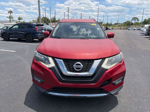 Used 2017 Nissan Rogue SL FWD image 2