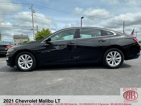 Used 2021 Chevrolet Malibu LT image 3