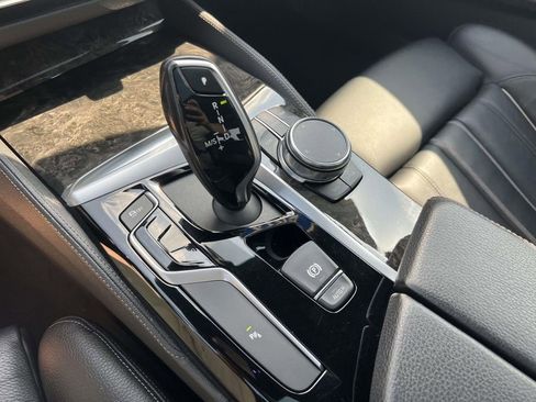 Used 2019 BMW 530i xDrive w/ M Sport Package AWD/4WD image 29