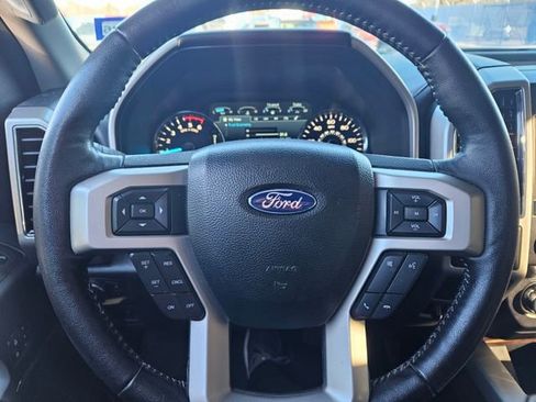 Used 2019 Ford F150 Lariat w/ Trailer Tow Package image 12