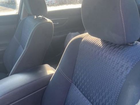 Used 2016 Nissan Altima 2.5 SV image 9