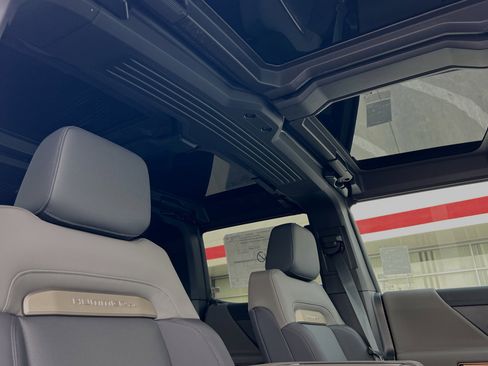 New 2025 GMC Hummer EV 3X w/ Extreme Off-Road Package image 18