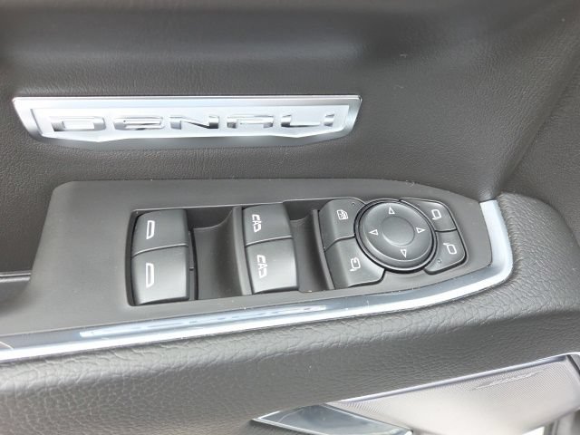 Used 2024 GMC Sierra 1500 Denali w/ Denali Reserve Package AWD/4WD image 28