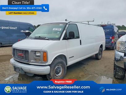 Used 1999 GMC Savana 3500 Extended w/ Convenience Pkg