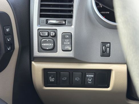 Used 2016 Toyota Sequoia Limited w/ Safety & Convenience Package image 18