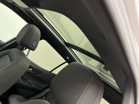 Certified 2025 Chevrolet Equinox LT image 6