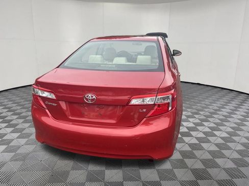 Used 2012 Toyota Camry LE FWD image 7