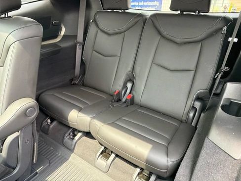 Used 2020 Cadillac XT6 Premium Luxury AWD/4WD image 27