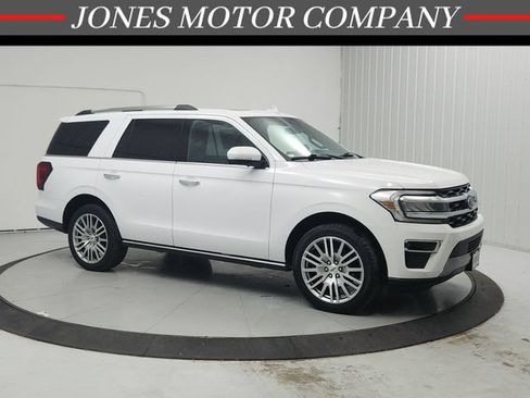 Used 2024 Ford Expedition Limited RWD image 1