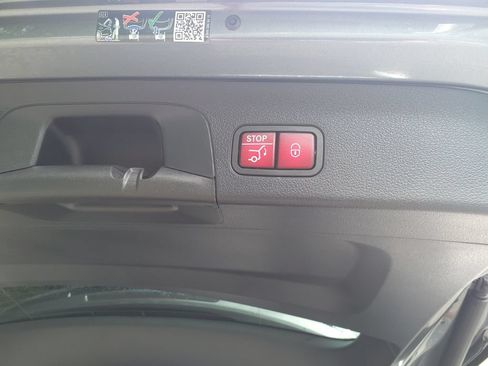 Certified 2024 Mercedes-Benz GLS 580 4MATIC image 18