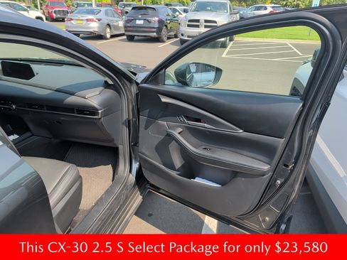 Used 2023 MAZDA CX-30 AWD 2.5 S w/ Select Package image 11