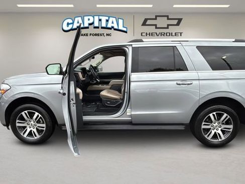 Used 2024 Ford Expedition Max Limited image 13