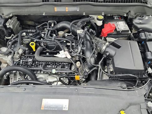 Used 2020 Ford Fusion SE image 32