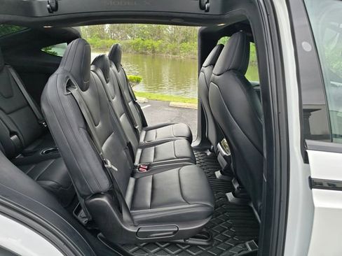 Used 2022 Tesla Model X AWD/4WD image 26