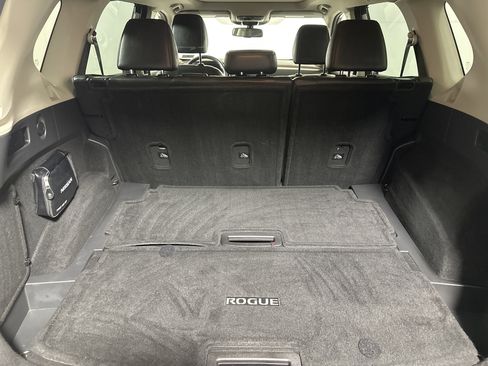 Used 2021 Nissan Rogue SL image 23