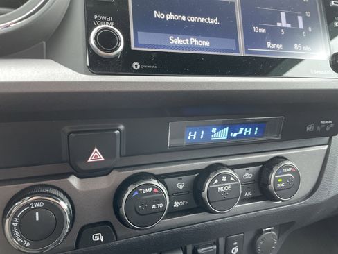 Used 2023 Toyota Tacoma TRD Off-Road image 26