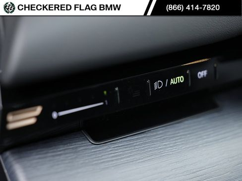 Used 2025 BMW 530i w/ Premium Package image 19