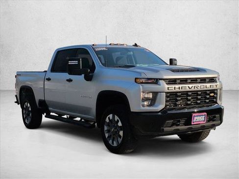 Used 2021 Chevrolet Silverado 2500 Custom w/ Custom Value Package AWD/4WD image 3