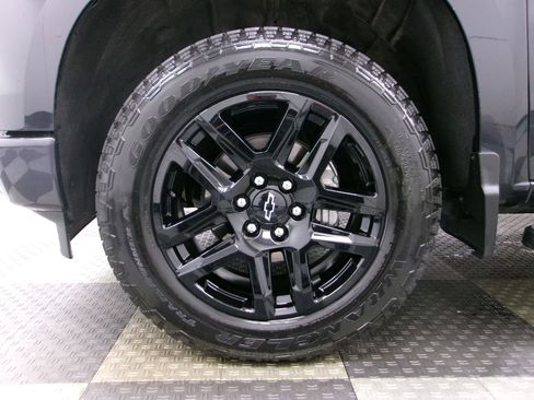 Used 2024 Chevrolet Silverado 1500 RST w/ Convenience Package II AWD/4WD image 15