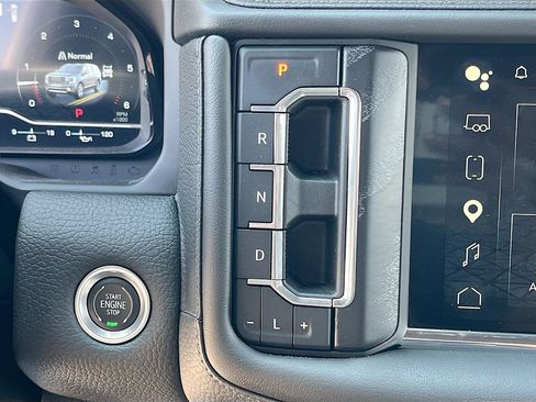 Used 2023 GMC Yukon Denali AWD/4WD image 27