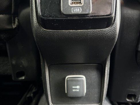 Certified 2023 Jeep Compass Latitude image 13