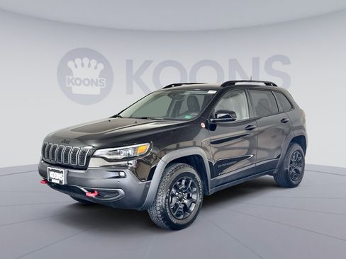 Used 2023 Jeep Cherokee Trailhawk w/ Sun & Sound Group image 1