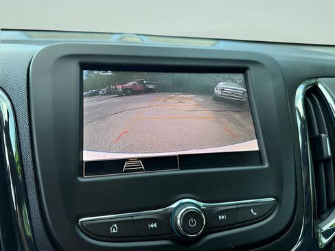 Used 2024 Chevrolet Equinox RS AWD/4WD image 8