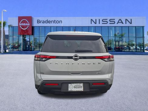 Certified 2025 Nissan Pathfinder S AWD/4WD image 6