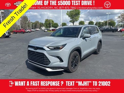 Used 2026 Toyota Grand Highlander AWD Hybrid image 2