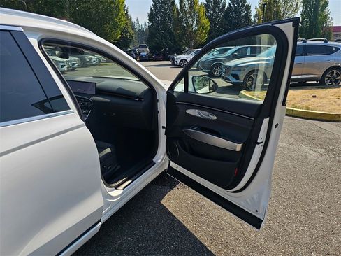 New 2026 Genesis GV70 2.5T Select image 28